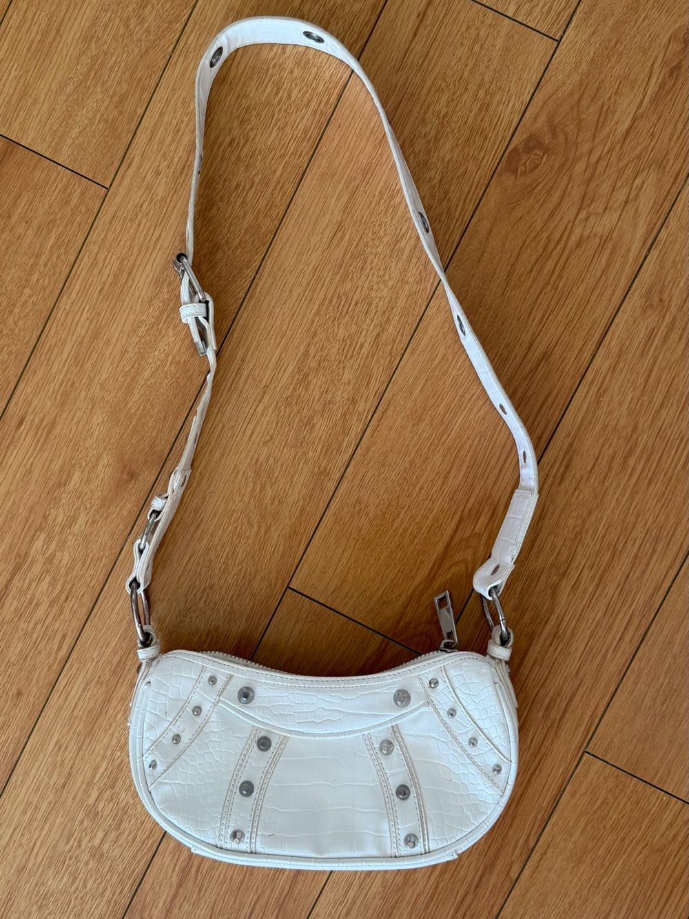 ASOS Design White Croc-Embossed Shoulder Bag